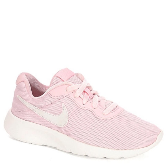 nike tanjun light pink